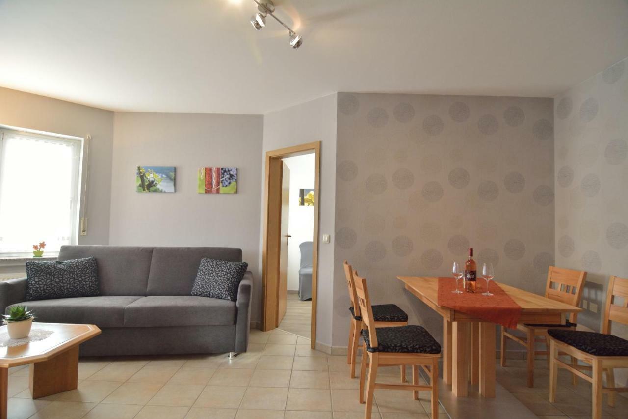 Ferienwohnung Weingarten クロッテン エクステリア 写真